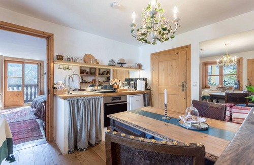 Anzenbach Apartment | Discover Ferienappartement 2 - Lockstein: Mountain Views & Garden