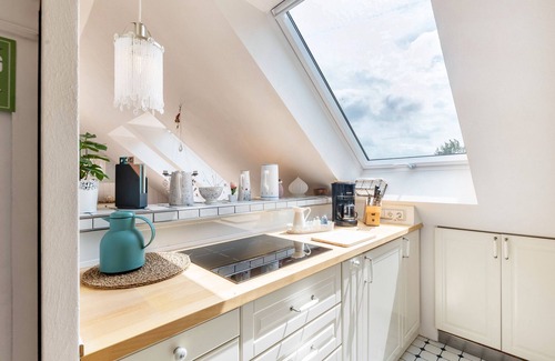 Ortsmitte Apartment | Apartment 'Ferienwohnung Am Jakobsweg' with Shared Garden and Wi-Fi