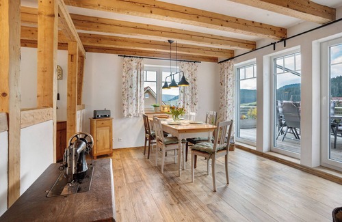 Baiersbronn Apartment | Apartment 'Ferienwohnung Rinkenberg' with Private Terrace and Wi-Fi