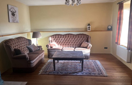 Epenwohrden Apartment | Cozy Apartment 'Ferienwohnung Gartenblick' with Private Terrace