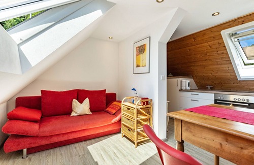 Gengenbach Apartment | Cozy Apartment with Shared Garden, Balcony & Free Wi-Fi