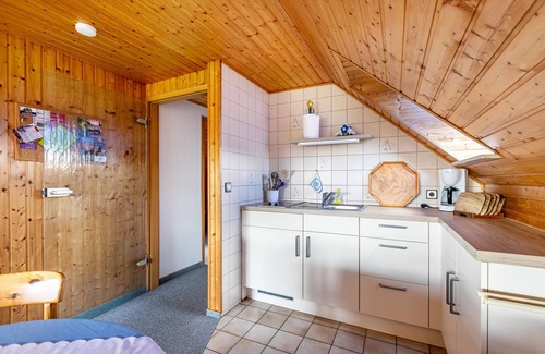 Drelsdorf Apartment | Top-Rated Ferienwohnung Hennig with Private Garden & Wi-Fi