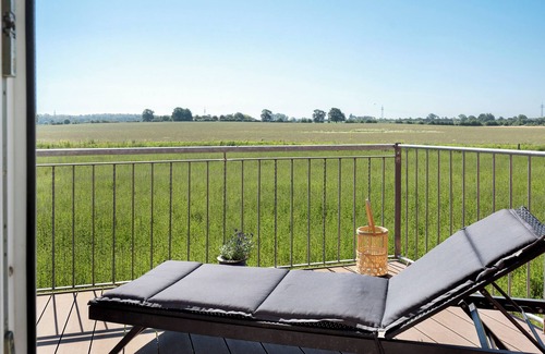 Winnemark Apartment | Oceanfront Apartment 'Ferienwohnung Ostwind' with Wi-Fi