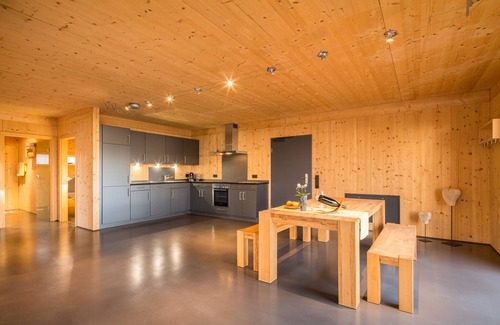 Auggen Apartment | Relax at Ferienwohnung Spätburgunder with Pool & Ocean View