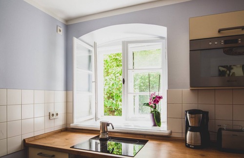 Dahlem Apartment | Exceptional Apartment 'Ferienwohnung Jagdschloss Grunewald'