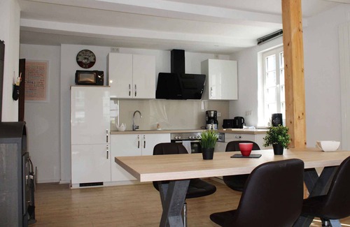 Eslohe Apartment | Apartment 'Ferienwohnung' with Private Terrace, Private Garden and Wi-Fi