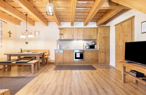 Freyung Apartment | Relaxing Apartment 'Ferienwohnung Stod´l' with Pool & Terrace