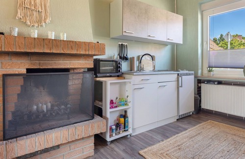 Soltau Apartment | Apartment 'Ferienwohnung-Zentral' with Private Garden and Wi-Fi