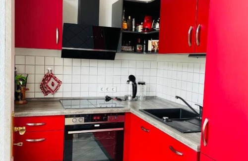 Zwickau Apartment | Modern Apartment 'Ferienwohnung Glück Auf' with Balcony & Wi-Fi