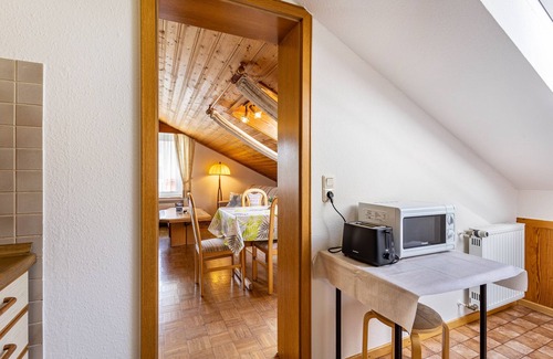 Ortsmitte Apartment | Apartment 'Fewo 3' with wintergarden and Wi-Fi