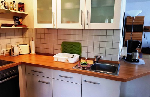 Neuensien Apartment | Discover Ocean View Apartment Fischerhaus with Winter Garden