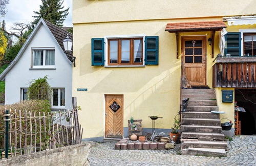 Sipplingen Apartment | Relaxing Fischerstube Apartment with Garden & Ocean Views