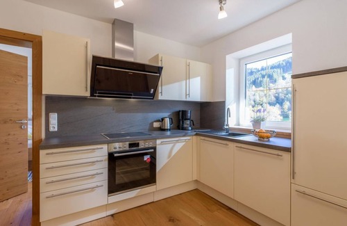 Kirchberg in Tirol Apartment | Family-Friendly Mauerhof: 2 Bedrooms with Kitchen & Shower