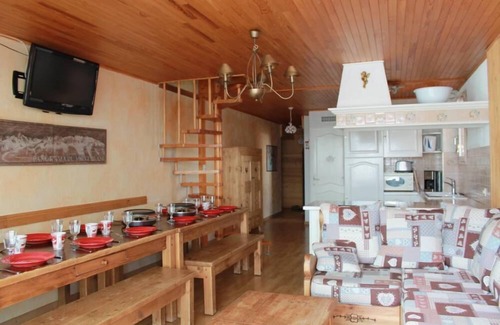 Les Deux Alpes Apartment | Spacious Apartment for 12 with Top Amenities & Perfect Score