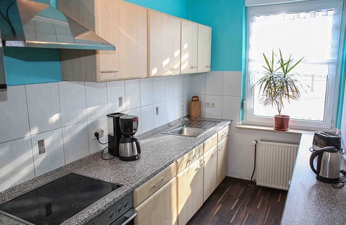 Dessau-Rosslau Apartment | Family-Friendly Apartment in Anhalt with Kitchen Access