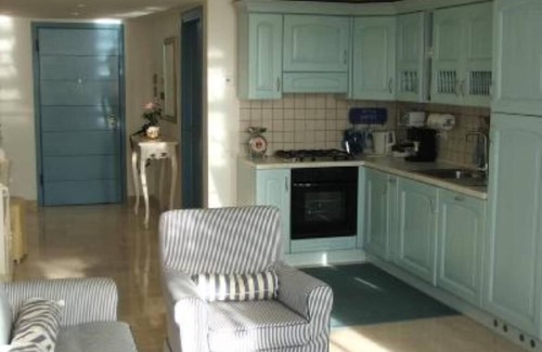 Calambrone Apartment | Oceanfront Apartment in Calambrone-Tirrenia - Rated 10/10