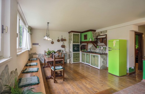 Capannori Villa | Top-Rated Ocean View Apartment - Capannori with Pool & Spa