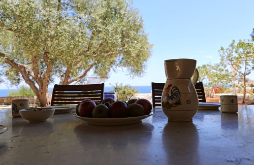 Corsano Apartment | Cozy Corsano Apartment with Oceanfront Views & Spa