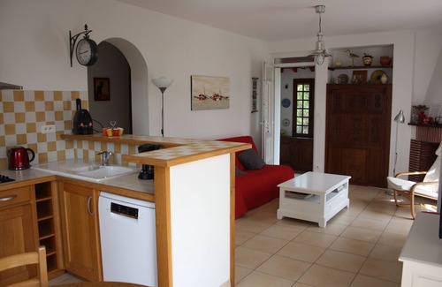 Hendaye Apartment | Oceanfront Apartment in Hendaye - Guest Rated 9.8/10