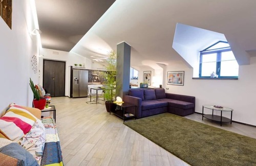 Cava de' Tirreni Apartment | Oceanfront Retreat in Cava dei Tirreni - Guest Rated 9.8