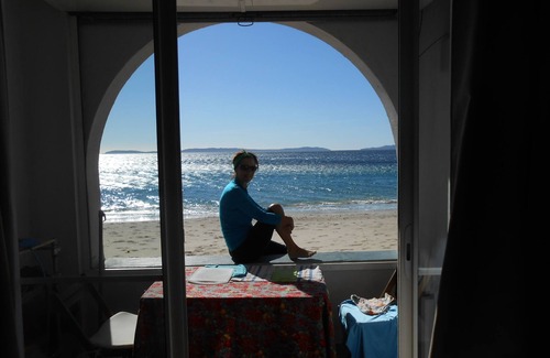 Cavaliere Beach Apartment | Oceanfront Apartment - Le Lavandou with Pet-Friendly Amenities