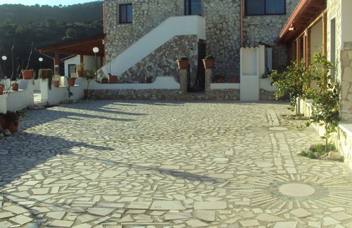 Mattinata Apartment | Pet-Friendly Apartment in Mattinata with Breakfast Included