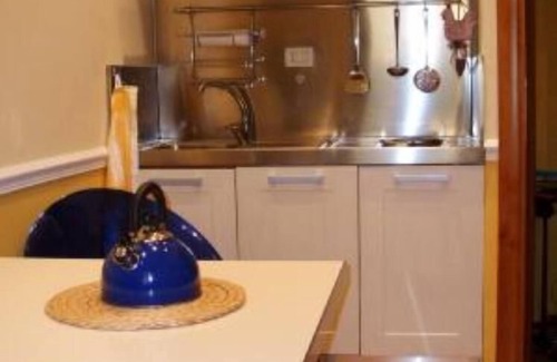 Historic Centre Apartment | Comfortable Apartment in Padova with Breakfast & Kitchen
