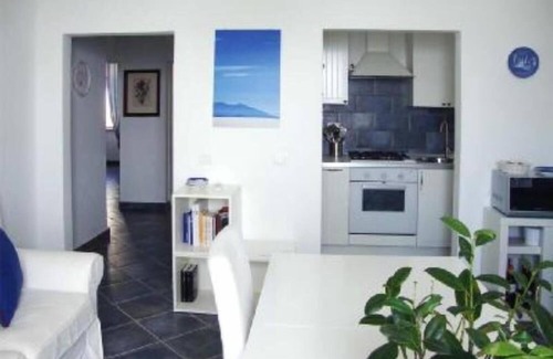 Piombino Apartment | Top-Rated Oceanfront Apartment in Vibrant Piombino