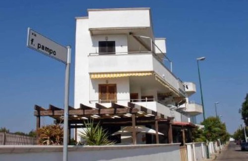 Porto Cesareo Apartment | Cozy Apartment with Ocean View in Porto Cesareo