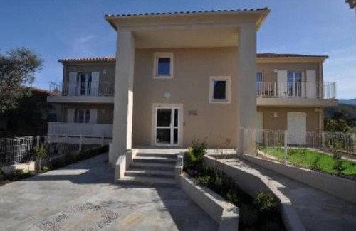 Saint-Florent Apartment | Oceanfront Apartment in Saint Florent - Rated 10/10