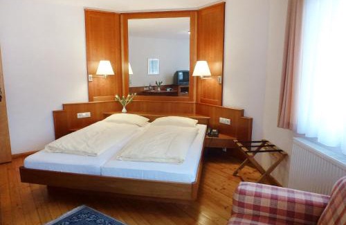 Vogtsburg Apartment | Cozy Apartment Flesch-3: Pet & Child Friendly Escape