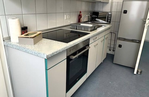 Nordhorn Apartment | Apartment Flixi II - Doppelzimmer für Zwei Personen mit Gemeinschaftsflächen