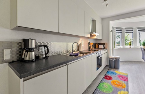 Neugalmsbull Apartment | Cozy Apartment 'Föhr' with Garden, Wi-Fi & Pet-Friendly Stay