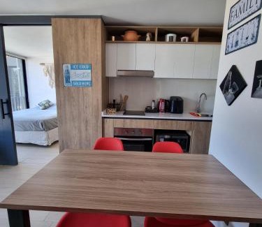 Downtown Santiago Apartment | Apartment for 2, Barrio Franklin - Movistar Arena