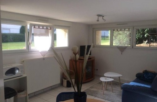 Essey-les-Nancy Apartment | Cozy Apartment for 4 in Private Park Near Nancy