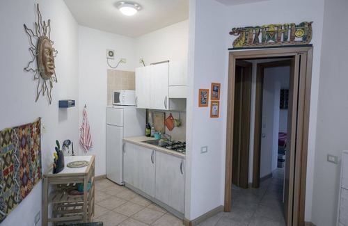 San Pasquale Apartment | Cozy Apartment for 4 with Private Garden & Ocean View