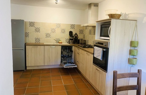 Ota House | Comfortable Apartment for 5 in Ota with Family Amenities