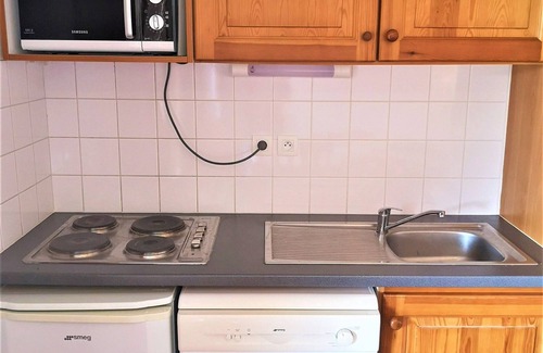 La Joue du Loup Apartment | Cozy Apartment La Joue du Loup: Pool, Spa & Pet Friendly
