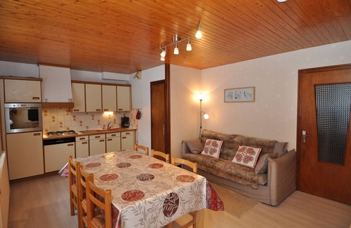 Premanon Apartment | Family-Friendly Apartment for 6 in Prémanon with Pool