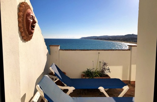 Bahia de Casares Apartment | Spacious Apartment for 8 Guests in Casares with Pool
