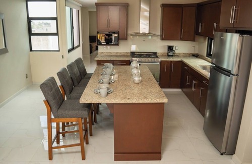 Arandas Apartment | Apartment for 8 with terrace and BBQ in the city center