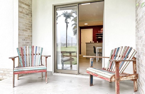 Mambucaba House | Family-Friendly Beachside Apartment with Pet Access