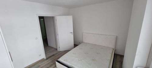 Ferizaj Apartment | Budget-Friendly Apartment with Kitchen & Child Accessibility
