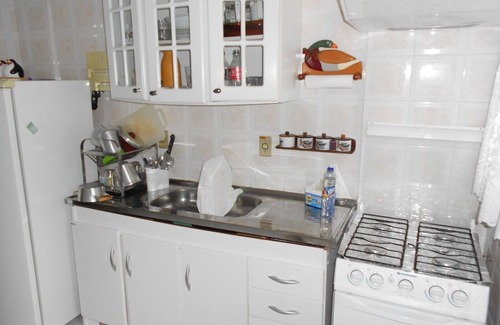 Ipiranga Apartment | Spacious Martim de Sá Apartments for Groups with Pool