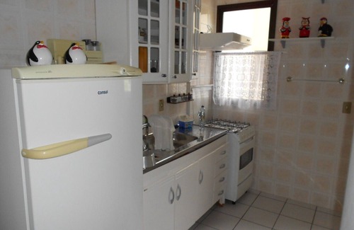 Ipiranga Apartment | Spacious Martim de Sá Apartments for Groups with Pool
