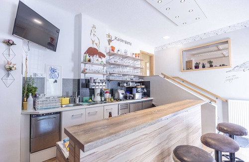 Eisenerz Apartment | Cozy Apartment for 2 with Pool and Pet-Friendly Amenities