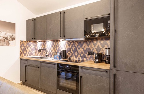 Turracher Hohe Apartment | Spacious Apartment for 8 with Hot Tub & Family-Friendly Amenities