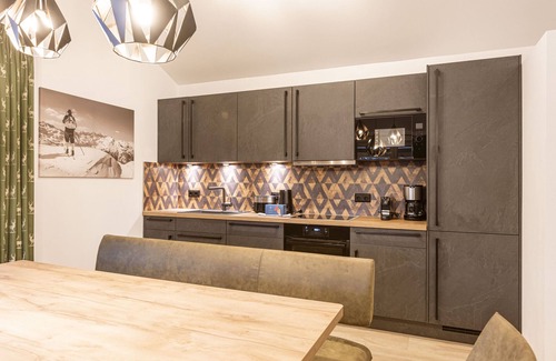 Turracher Hohe Apartment | Spacious Apartment for 8 with Hot Tub & Family-Friendly Amenities