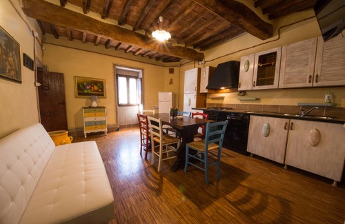 Sansepolcro Apartment | Family-Friendly Apartment Fortress in Scenic Sansepolcro
