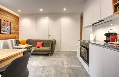Chamonix City Centre Apartment | Top-Rated Apartment Bonatti 202: Pet-Friendly & Family Ready